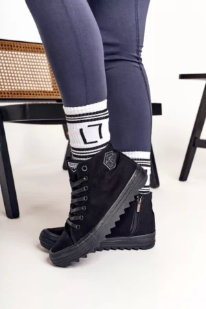 Sieviešu augstas sporta kurpes ar biezu zoli BIG STAR FF274244 Melna