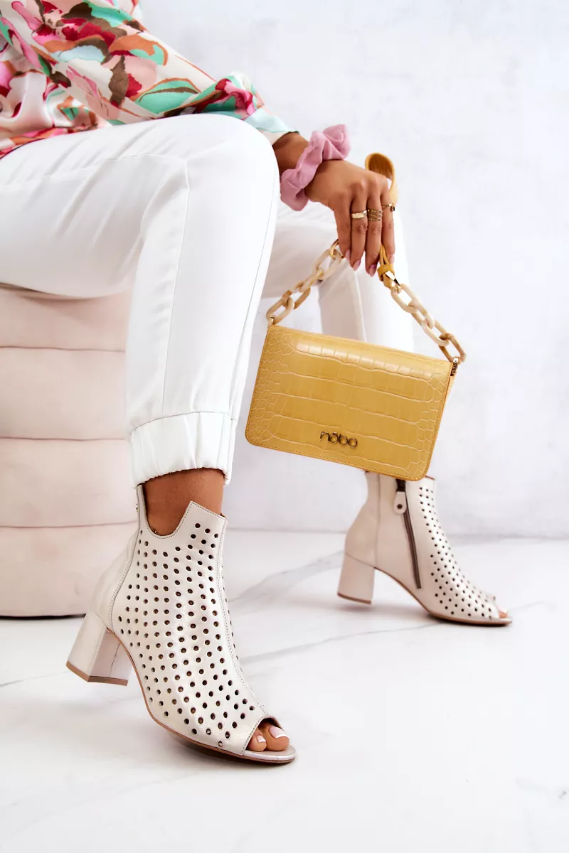 Ādas atvērtas zābaki Maciejka 05420-04 smilškrāsas