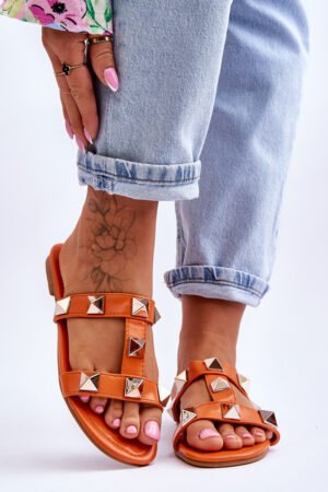 Sieviešu čības ar lieliem kniedēm oranžā krāsā Mercure