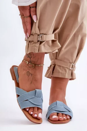 Sieviešu auduma čības gaiši zilas Aversa