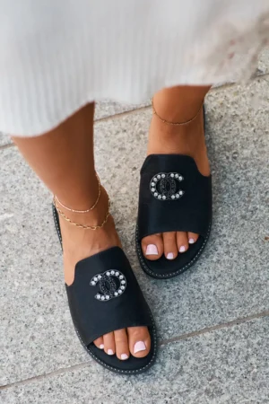 Elegantas sieviešu spīdīgas čības ar dekoru S.Barski KV27-050 Melna