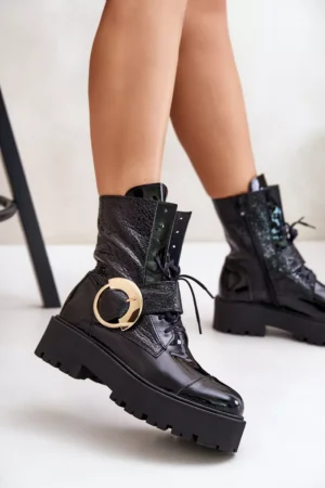 Zazoo 2942 ādas darba apavi ar zelta sprādzi, melni