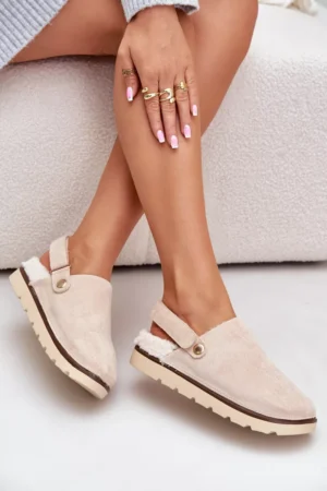 Sieviešu čības ar biezu zoli, kažokādu un sprādzi, melnas Linneola