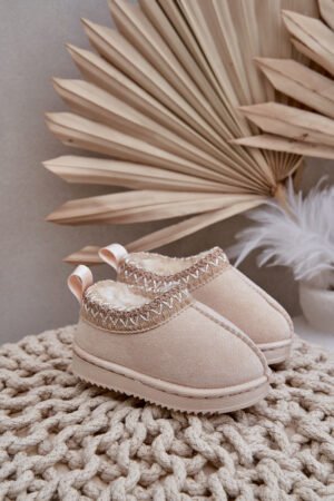 Sniega zābaki bērniem ar platformu, izolēti ar kažokādu, gaiši smilškrāsā Vilabria