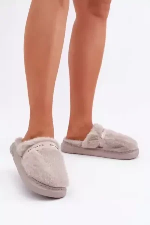 Pūkainas čības ar dekoratīvu siksnu, pelēkas Savalithea