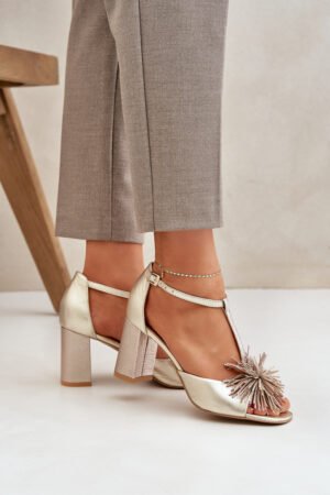 Ādas sandales ar papēža rotājumu Laura Messi 2758 Zelta