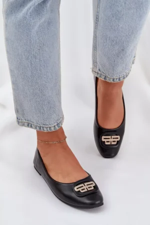 Dzīvokļi ar apdari Black Ainoria