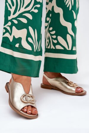 Ādas sandales ar plakanu papēdi un rotājumiem Laura Messi 2865 Gold