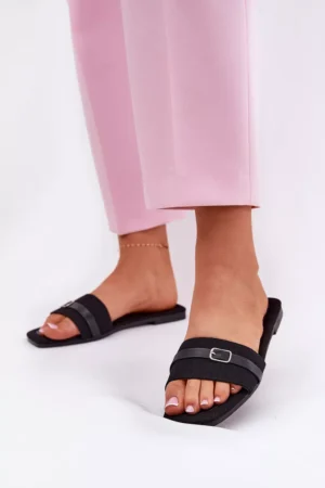 Plakanas sieviešu čības ar siksnu un sprādzi, melnas, Zilina