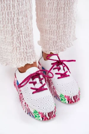 Sieviešu ādas sporta kurpes ar rakstainu platformu Vinceza 88017 Balta