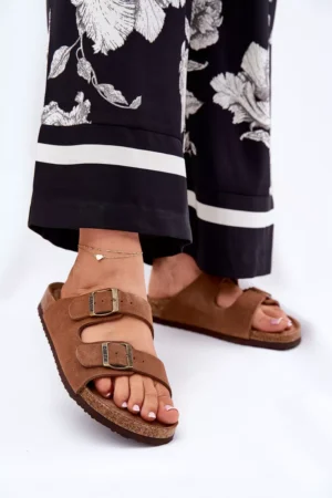 Sieviešu zamšādas čības ar sprādzēm Big Star RR274A394 Brūnas