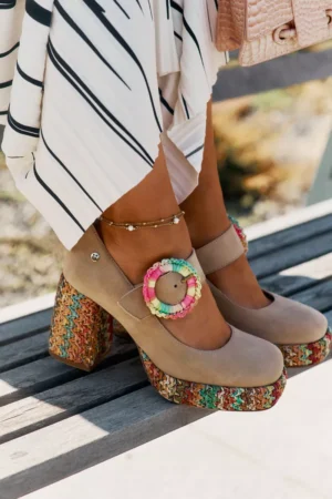 Zamšādas kurpes ar aušanu uz papēža un platformas 06839-04 Maciejka Beige