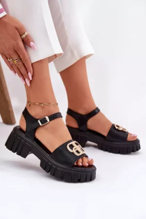 Sieviešu ādas sandales ar zelta detaļām Vinceza 79541 Melna