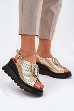 Ādas sieviešu sandales ar papēdi un rotājumiem Artiker 56C0109 Zelta
