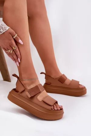 Sieviešu platforma sandales ar Velcro Camel Nitepira