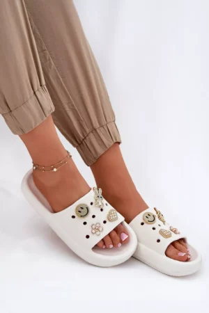 Sieviešu putu čības ar rotājumiem 76055 Balta Vinceza