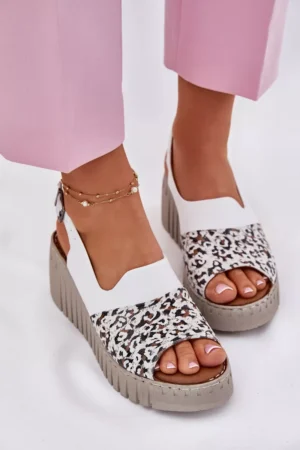 Sieviešu sandales no dabīgās ādas uz papēža, baltas Artiker 56C0958