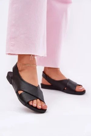 Sieviešu ādas sandales melnā krāsā Zazoo 40407