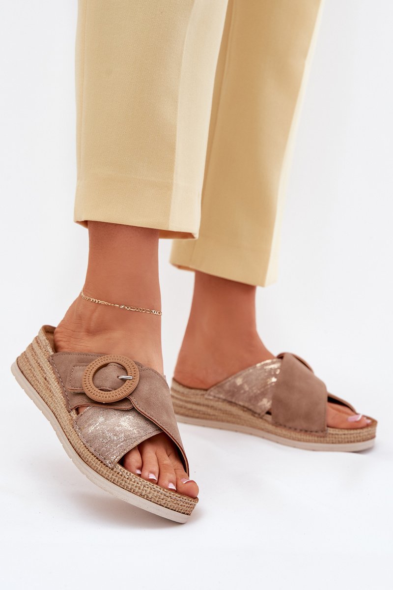 Sieviešu sandales ar dekoratīvu sprādzi, brūnas Inblu RV000012