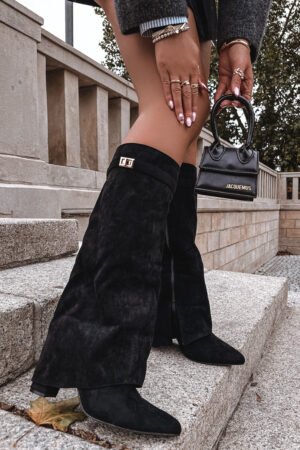 Eco Suede zābaki ar papēža bloku, rāvējslēdzēju, izolāciju un salocītu stīpu, smilškrāsā Evyra