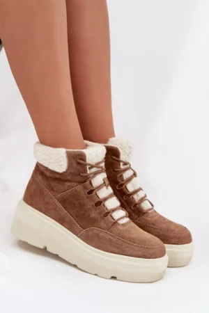 Sieviešu zamšādas sniega kurpes ar kažokādu uz platformas Vinceza 95354 Kamieļu krāsā