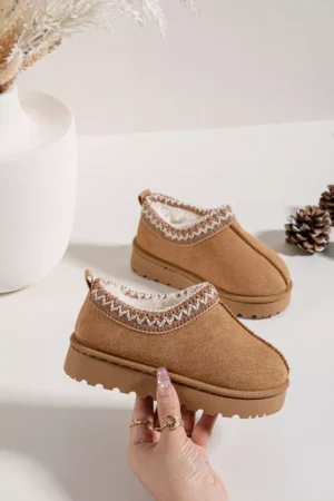 Bērnu sniega zābaki ar izšuvumu Camel Prina