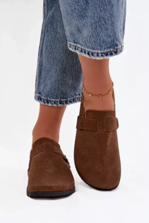 Sieviešu čības un platformas sandales ar sprādzi Selio