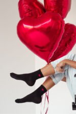 Sieviešu zeķes ar maziem sirsniņām, melnas