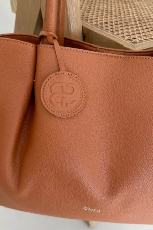 Liela sieviešu soma shoppera tipa BIG STAR SS574006 brūna