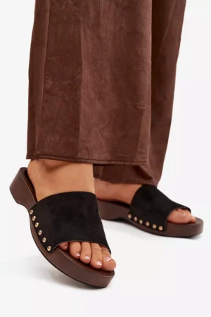 Sieviešu čības ar zelta kniedēm, melnas Ferinna