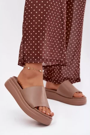 Sieviešu platforma slīdēšanas tumši smilškrāsas Tanelisse