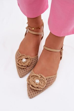 Sieviešu sandales ar dekoratīviem elementiem un blokveida papēdi, tumši smilškrāsas Vionessa