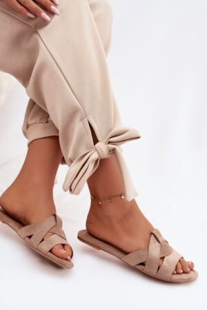 Sieviešu plakanas tumši smilškrāsas čības ar siksnām Pavelle