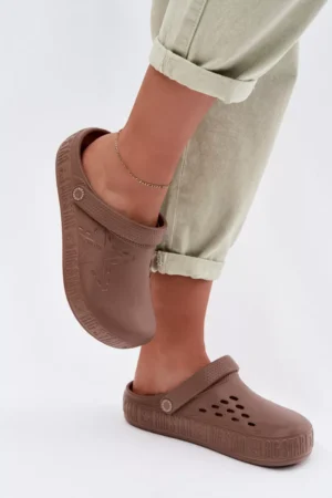 Sieviešu putu Chodaki slīdējošās kurpes Big Star TT274A085 brūnas