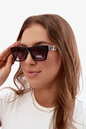 Sieviešu saulesbrilles ar UV filtru melnā krāsā