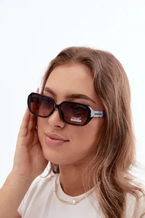 Sieviešu saulesbrilles ar UV filtru tumši zilā krāsā