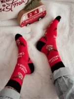 Vīriešu sarkanas Ziemassvētku zeķes ar ziemeļbriežiem “MERRY CHRISTMAS”